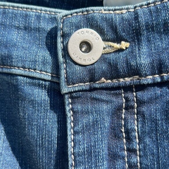 #m New Torrid slim boot denim jeans - Picture 9 of 14